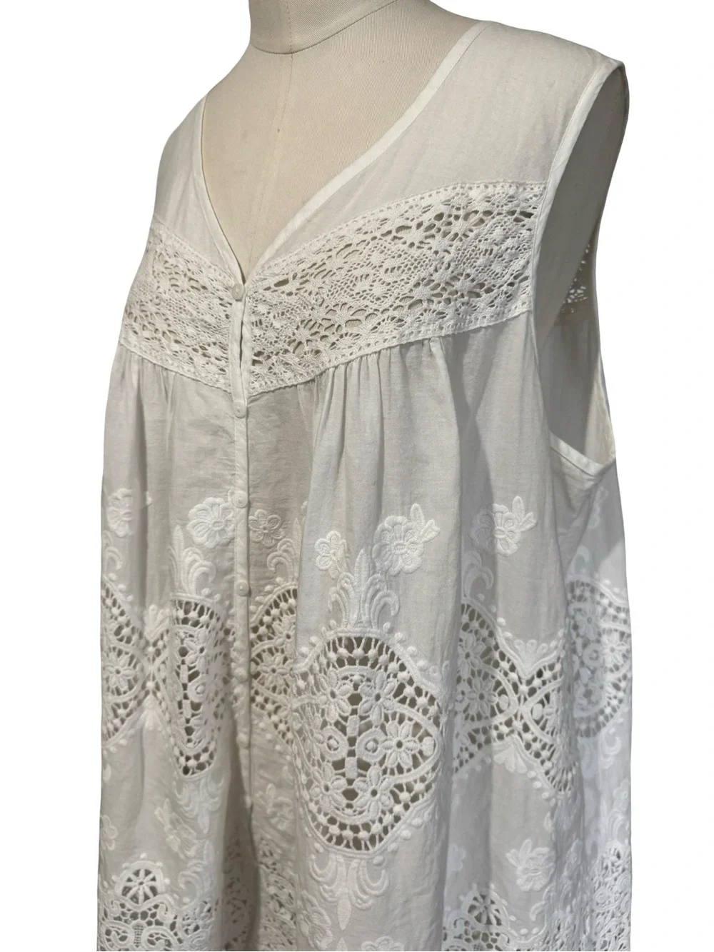White Lace Embroidered Boho Tank Top 100% Cotton Sleeveless Crochet Trim Size M - Picture 4 of 10